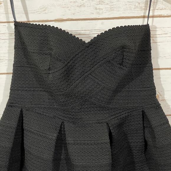 Sans Souci Fit and Flare Structured Strapless Dress - Black/Gold - Medium - Picture 11 of 16